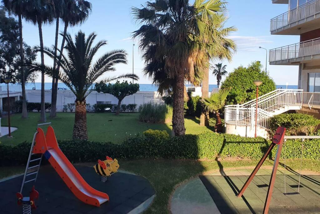 Apartmán Incredible Seafront With Sunrise And Sunset Views Benicàssim Exteriér fotografie