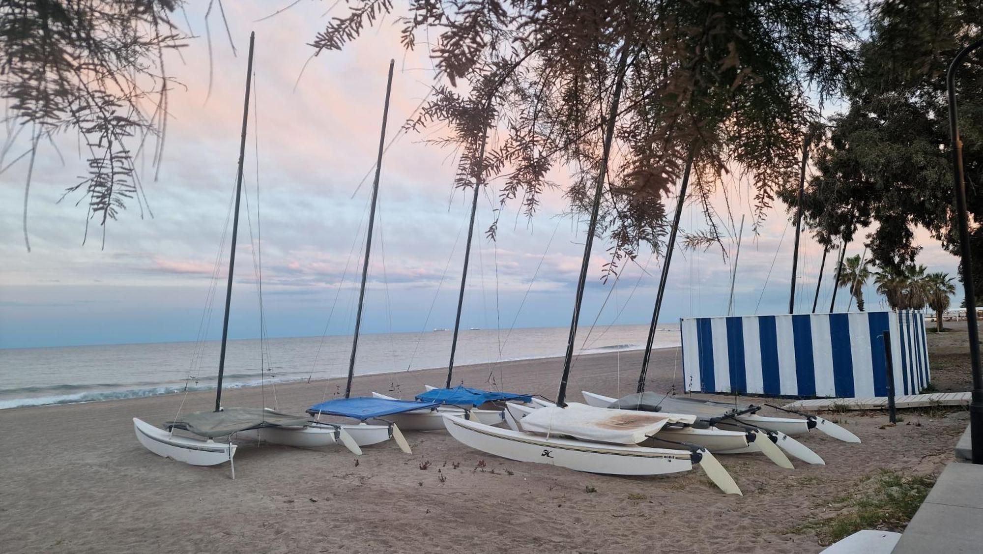 Apartmán Incredible Seafront With Sunrise And Sunset Views Benicàssim Exteriér fotografie